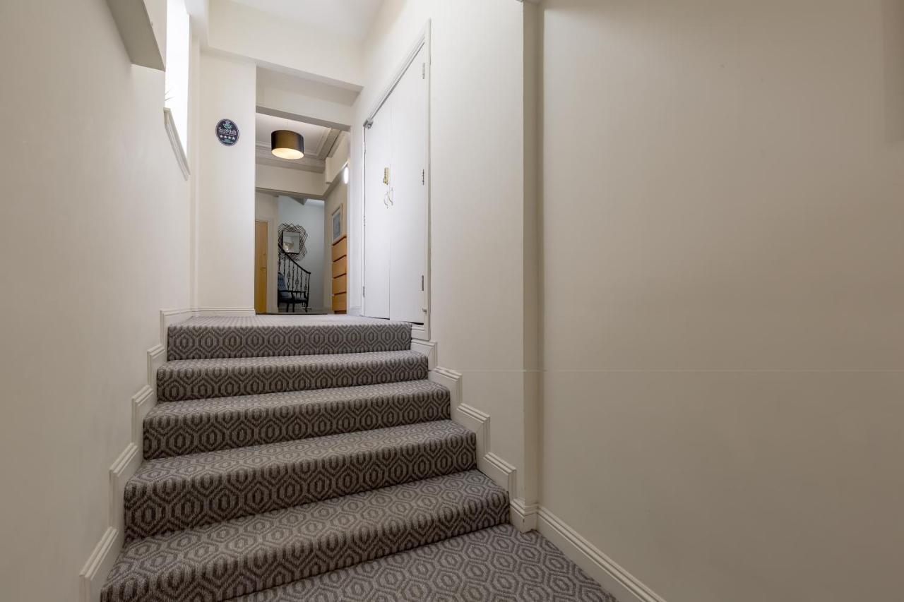 Southside Apartments By Destination Edinburgh Bagian luar foto