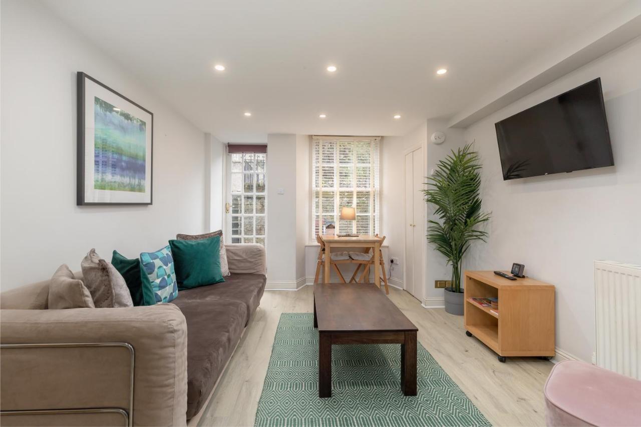 Southside Apartments By Destination Edinburgh Bagian luar foto